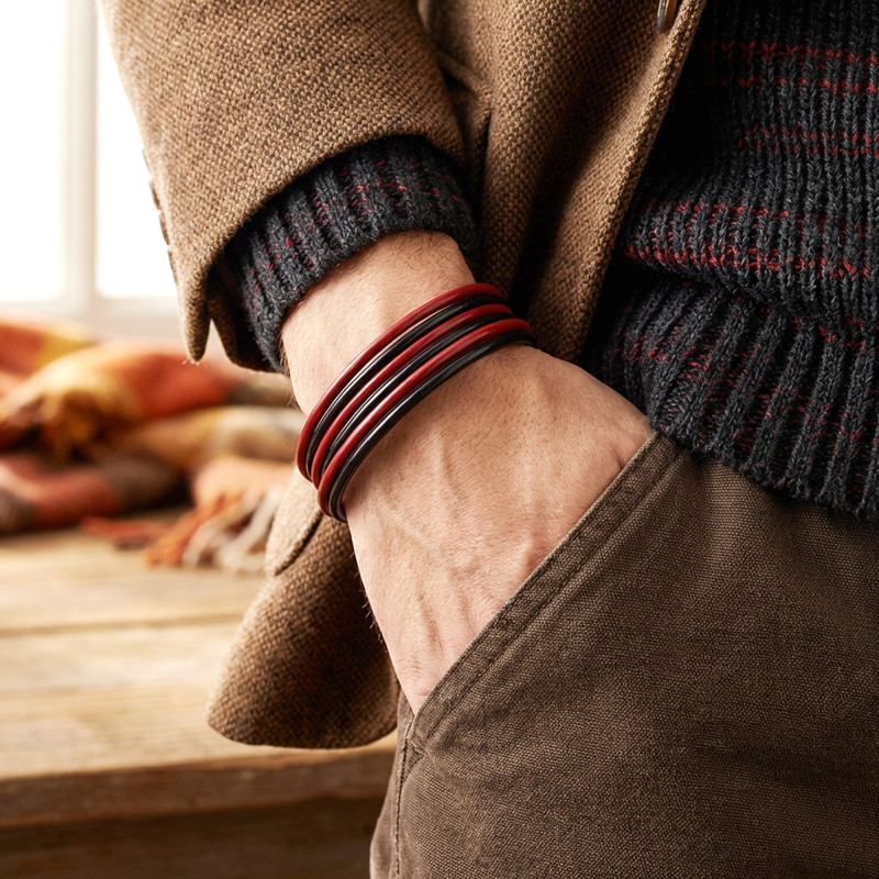 Kırmızı Siyah Çoklu Deri Ve Titianyum Kilitli Çelik Bileklik Kırmızı Siyah Çoklu Deri Ve Titianyum Kilitli Çelik Bileklik