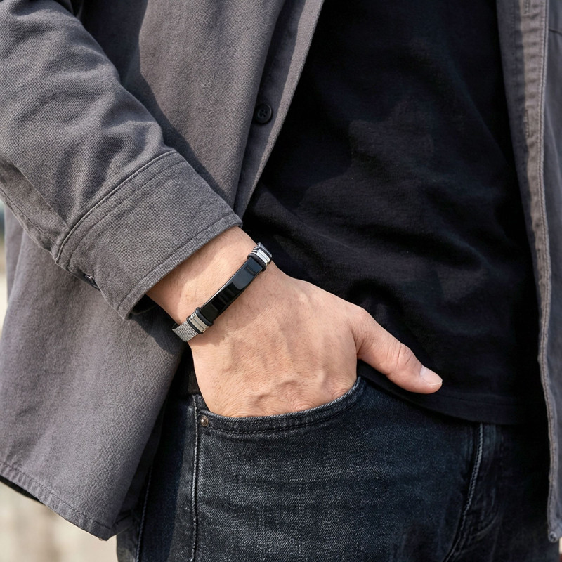 Kişiselleştirilebilir İsim Yazılabilir Ayarlanabilir Kordonlu Çelik Bileklik Kişiselleştirilebilir İsim Yazılabilir Ayarlanabilir Kordonlu Çelik Bileklik