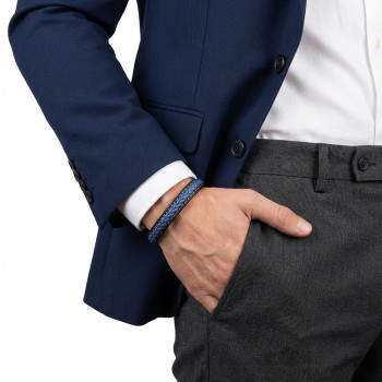 Lacivert & Siyah Saç Örgülü Deri Ve Titanyum Kilit Çelik Bileklik Lacivert & Siyah Saç Örgülü Deri Ve Titanyum Kilit Çelik Bileklik