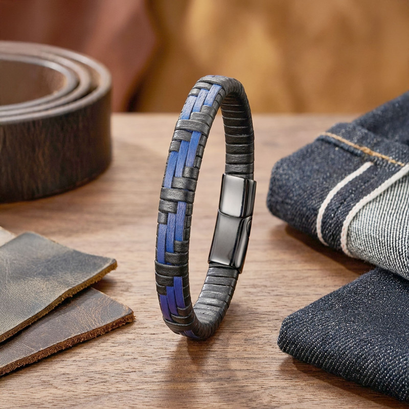 Mavi Ve Siyah Deri Örgü Ve Çelik Bileklik Mavi Ve Siyah Deri Örgü Ve Çelik Bileklik