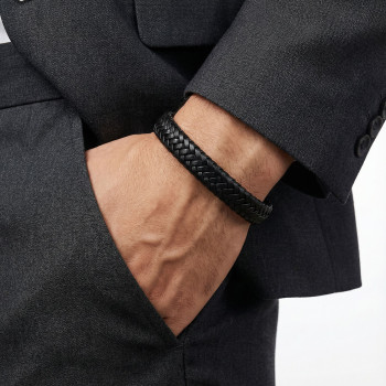 Siyah Deri Örgü Bileklik Siyah Deri Örgü Bileklik